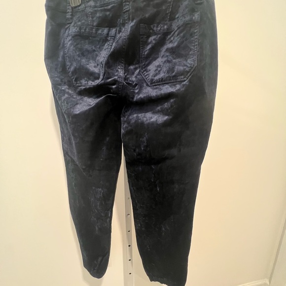 Paige - Hoxton Ankle Velvet Jeans- Deep Navy / Size 28 / Waist 16’ & Inseam 17’ - Picture 5 of 5